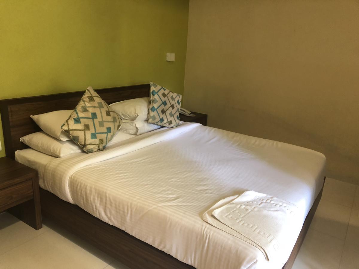 Coco Goa Hotel Arpora Eksteriør billede