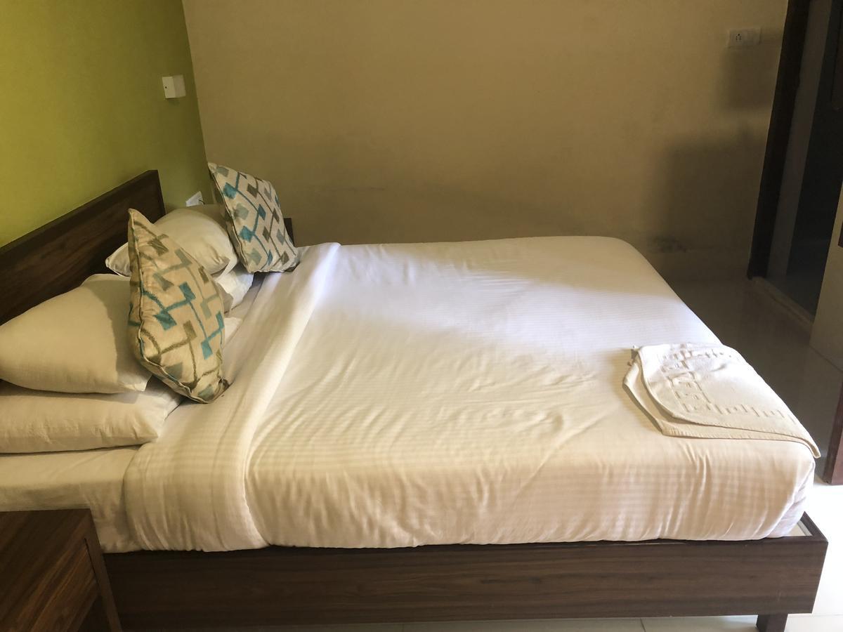 Coco Goa Hotel Arpora Eksteriør billede