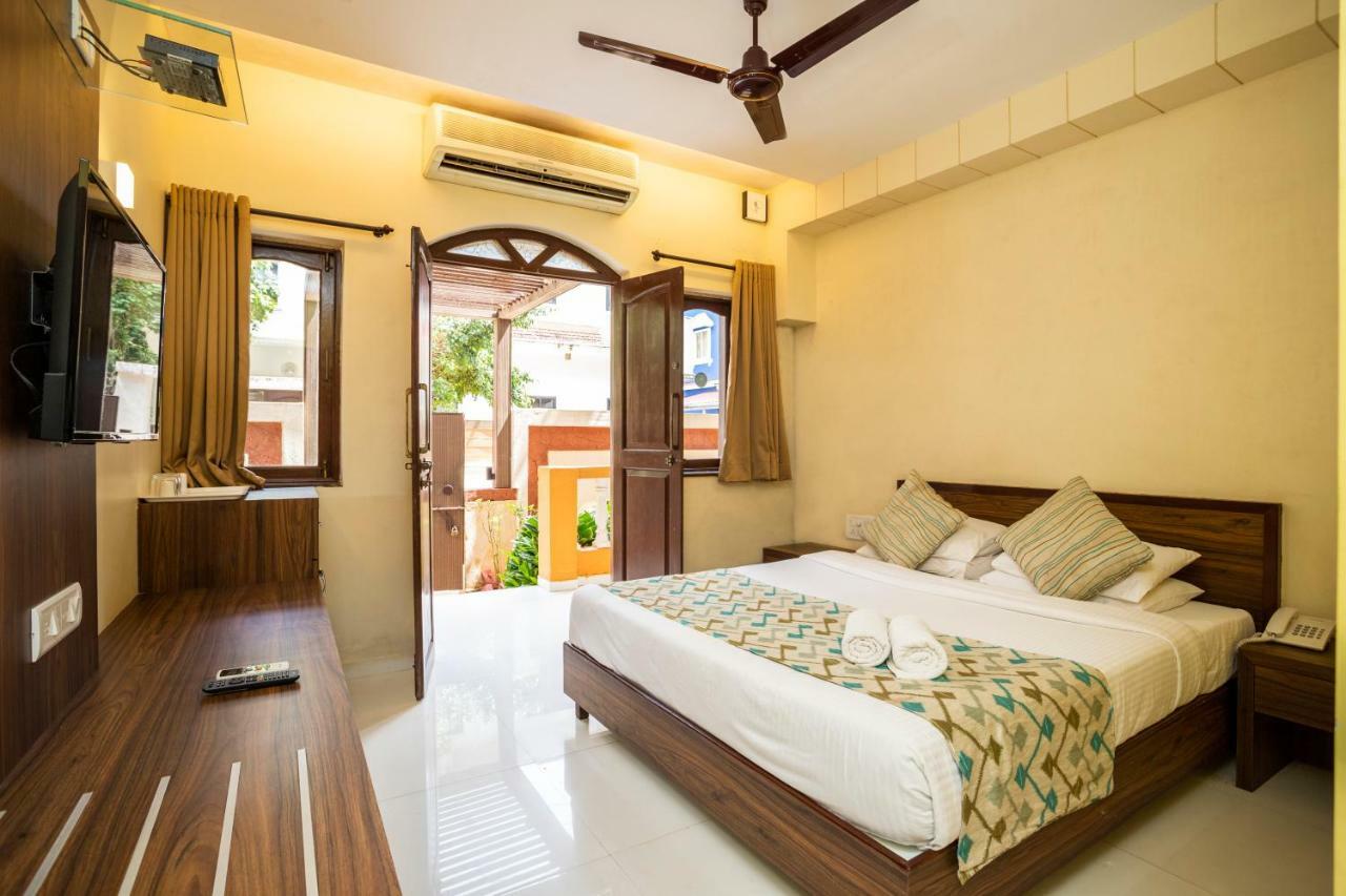 Coco Goa Hotel Arpora Eksteriør billede